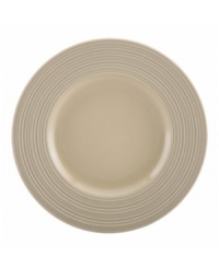 Elegance comes easy with the Fair Harbor accent plate, perfect for salad and dessert. Durable stoneware in a serene sandy hue is half glazed, half matte and totally timeless.