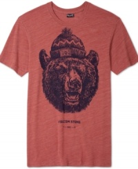 Bear your arms in this Volcom tee, featuring a cool grizzly graphic and comfy fit.