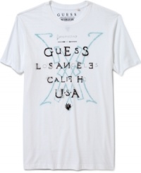 Whether on its own or under a blazer, this Guess t-shirt ups the ante on your casual style.