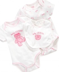 This GUESS? bodysuits set for her includes an adorable bib embroidered with a pink bear.