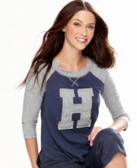 Stay cute this season in this pajama top by Tommy Hilfiger, featuring 3/4 length sleeves and a grey Tommy Hilfiger H on the chest.