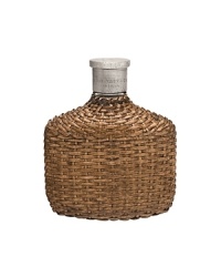 John Varvatos Artisan, the newest edition to the men's fragrance collection, embodies the lost art of craftsmanship, while at the same time exudes a modern edge.  The distinctly masculine flask is housed in a hand-woven rich, caramel colored rattan, enabling every bottle to have signature intricacies, making each a one-of-a kind creation. The result is an unmistakable sense of hand crafted luxury that exudes quality and individual character.The fragrance reinvents the well-known splash feeling by blending state-of-the-art, abstract perfumery notes with classical citrus and herbal tonalities for a modern contemporary twist.  John Varvatos Artisan is a refreshing citrus explosion that develops into a spicy and floral blend, followed by a masculine woody impression.