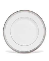 A perfectly balanced complement to the refined charm of the Sterling dinnerware and dishes collection from Wedgwood. This versatile accent plate completes the look with mild, pleasing contrast.