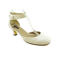 Array Women's Charlie Pump