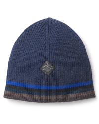 Add this ribbed beanie to your cold weather repertoire for a handsome finish whenever you head outdoors.