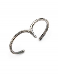 THE LOOKWishbone CollectionThin hammered silhouetteWishbone designSterling silver settingTHE MEASUREMENTWidth, about ¾Diameter, about 2¼Opening, about 1;ORIGINImported