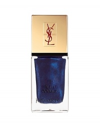 Yves Saint Laurent introduces the new line of La Laque Couture. Its vibrant collection make every woman couture to the fingertips. New formula offers extreme shine and care for nails.