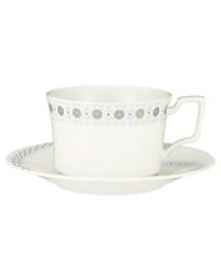 Connect the dots to playfully chic style with the Breton cup. Tiny spots of sparkling platinum and white come together in delicate strands and sunbursts on modern bone china. With Noritake's signature squared handle.