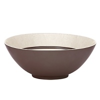 It's a serving bowl, so of course the good stuff's inside. The same can be said for the bowl's design, for inside you'll find a crackled motif that goes a good ways down the bowl.