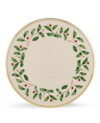 What finer things can there be than this? Part of an exquisite china collection from Lenox, Holiday dinner plates are detailed with a 24K gold trim.