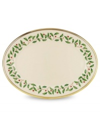 For nearly 150 years, Lenox has been renowned throughout the world as a premier designer and manufacturer of fine china. A long-beloved Lenox pattern, Holiday, expresses the joy of the season in heirloom-quality ivory bone china banded in a festive red and green holly design, and edged in polished gold.