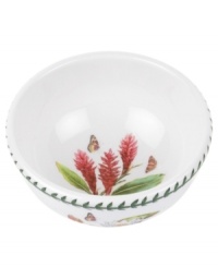 An exotic take on the much-loved Botanic Garden pattern, this individual fruit bowl blooms with lush, tropical florals. Portmeirion's trademark triple-leaf border puts the finishing touch on this new dinnerware classic.