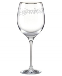 Big on elegance. The Gardner Street Platinum Signature iced beverage glass features delicately etched vines and fluid lines in generously proportioned crystal. From kate spade new york.