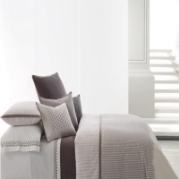 Vera Wang Ribbon Stripe Queen Duvet Cover Mocha