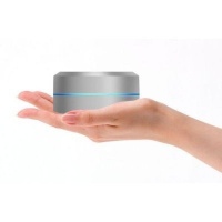 High Quality Bluetooth Speaker for iPhone, iPod and iPad - Built in Microphone - Silver Color