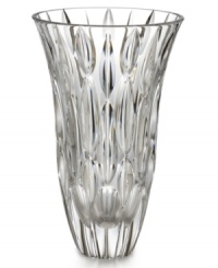 A pattern of raindrops suspended in this exquisite crystal vase creates an always-sunny arrangement. The gently flared rim and substantial weight combine in a sparkling example of enduring grace and quality.