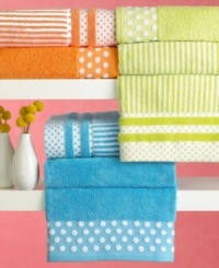 Add some zing to your shower with these fun, funky wash towels. In tangy shades that really pop.