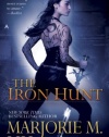 The Iron Hunt (A Hunter Kiss Novel)