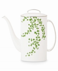 An instant classic from kate spade, this Gardner Street Green coffeepot with lid exudes contemporary elegance. Green stems of foliage flourish on fine white bone china, creating a stylized two-tone floral motif to freshen up your table.