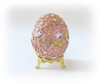 Swarovski Crystals 24K Gold Flowered Pink Faberge Style Egg Box Ring Jewelry