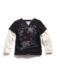 GUESS Kids Boys Slit Neck Shirt with Front Art, NAVY (4)