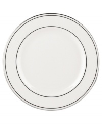 A Lenox classic, the Federal Platinum bread and butter plate adds a luxurious note to your table in exquisite white bone china with platinum trim. Coordinating Debut Platinum crystal stemware adds the finishing flourish.