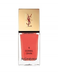 Yves Saint Laurent introduces the new line of La Laque Couture. Its vibrant collection make every woman couture to the fingertips. New formula offers extreme shine and care for nails.