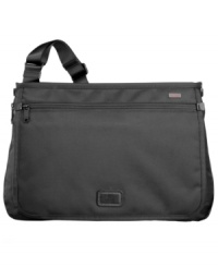 This messenger offers function and versatility that is ideal for business, travel or everyday use.