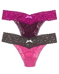 A colorful addition to your intimates wardrobe, Hanky Panky's thong blends comfort with sexy style and on-trend colorblocking. Style #361114.