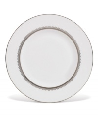 Lend subtle contrast to the modern romantic sensibility of Vera Wang's Grosgrain dinnerware and dishes collection with this lovely accent plate.