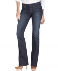 In a dark wash and bootcut leg, these Else Jeans Stacey jeans are perfect for everyday style!