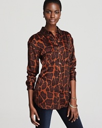 A fall-perfect style, this animal-print Equipment blouse is cut in their signature silhouette for a classically chic look that goes anywhere, anytime. Team it with jeans or a slim pencil skirt--its versatility is truly endless.