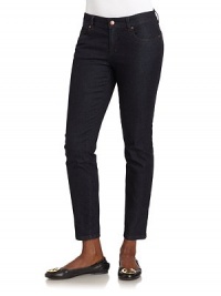 THE LOOKNarrow waistband with belt loops Front zip and button closureFive-pocket styleSkinny-leg silhouetteAnkle zippersTHE FITRise, about 8Inseam, about 28THE MATERIAL90% organic cotton/8% elasterell/2% elastaneCARE & ORIGINMachine washImported