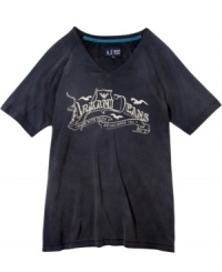 Worried about your summer look? The hip graphic on this v-neck from Armani Jeans makes this a safe tee.