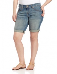 Levi's Women's Plus Size 542 Bermuda Short