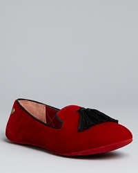 So stylish, these MARC BY MARC JACOBS smoking flats are red hot in lush velvet.