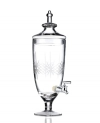 How refreshing. Now friends and family can help themselves to drinks with the Jamestown drink dispenser from Godinger. Stars etched in clear crystal add a festive touch to a brilliant entertaining essential.