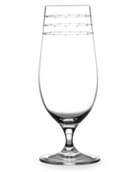 Inspired by the renowned bridal designs of Monique Lhullier, this fun yet classic stemware collection features a beautiful etched rim of three beaded lines, resembling the sparkling traces left over from a shooting star.