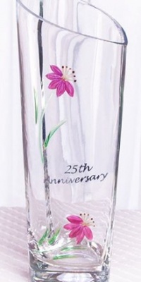 Fenton International 25th Anniversary Heart Shaped Vase, 9-1/4-Inch