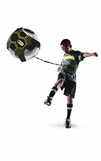 SKLZ Star Kick Solo Soccer Trainer