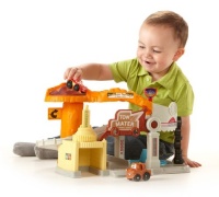 Fisher-Price Little People Wheelies: Cars Radiator Springs Playset