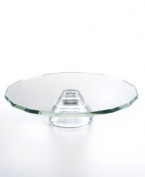 A doubly smart gift for stylish hosts, the Lucy cake stand from Oleg Cassini is handcrafted with a gently faceted edge and base in twinkling crystal. Flip it over to use the hollow base as a bowl for dips! Hallmarked with the designer's signature.