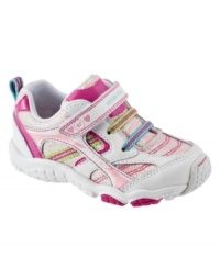 With super-cute style and a flexible lightweight design, this Carlota Stride Rite sneaker lets your little gal exercise her right to fitness without sacrificing girlish charm.