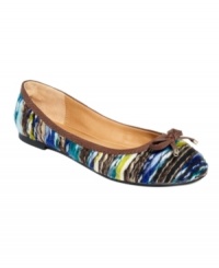 With a pretty, colorful wool fabric upper, Report's Brigid flats will fit in nicely with your most treasured outfits.