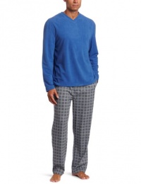 Dockers Men's Gift Set Fleece V-Neck Printed Jersey Pant Set