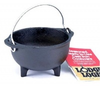 Lodge Logic Pre-Seasoned 1-Pint Country Kettle