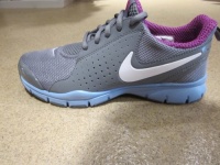 Women's Nike In Season TR 454445 015 Cool Grey White Magenta Sneakers