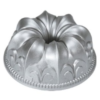 Nordic Ware Platinum Non-stick Cast Aluminum Fleur De Lis Pan