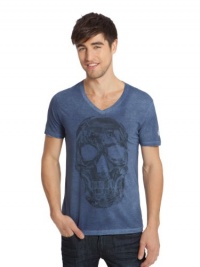 GUESS Skull-Print V-Neck