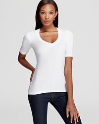 Ribbed tee with v-neck. A must have basic tee.